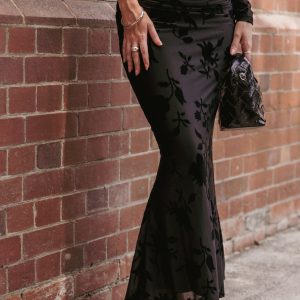 Emily Burnout Velvet Skirt - Black