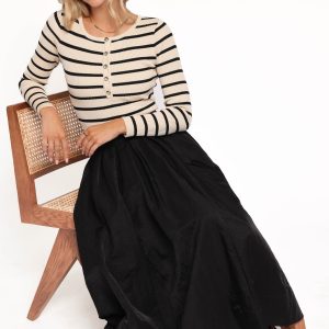 Yuki Circle Skirt - Black