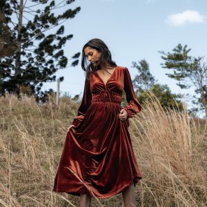 Cece Velvet Long Sleeve Maxi Dress - Rust