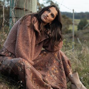 Hallow Collar Quarter Zip Sweater - Brown