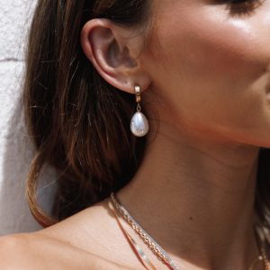 Charlie Pearl Earrings - Gold
