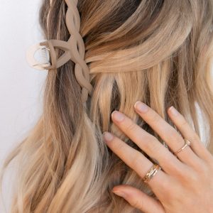 Connie Two Tone Hairclip - White/Tan