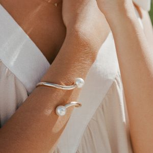 Petra Cuff - Gold/Pearl