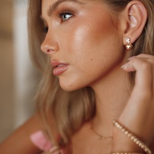 Susan Heart Earrings - Gold