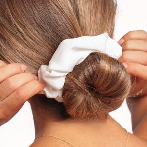 Theodora Scrunchie - White